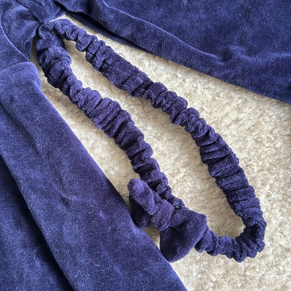 The Mayfair Co girls 2 piece velour outfit 24 months NWT - Picture 3 of 9